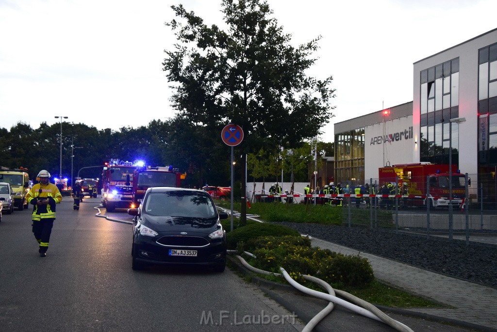 Grossbrand Halle Troisdorf Kriegsdorf Junkersring P344.JPG - Miklos Laubert